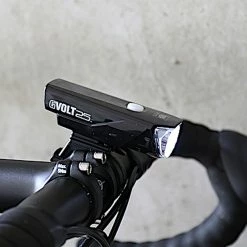 Cateye Set éclairages à Batterie Éclairage Avant Gvolt 25 + Éclairage Arrière Micro G USB -Pas Cher Vélo Magasin 6EE9043DF69377CD4361D805C2F0AF65