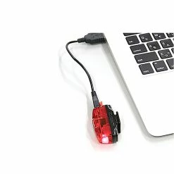 Cateye Set éclairages à Batterie Éclairage Avant Gvolt 25 + Éclairage Arrière Micro G USB -Pas Cher Vélo Magasin A0F84547961AD36661271A07634FD364