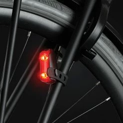 AXA DWN REAR SIGNAL éclairage Arrière à Batterie Avec Feu De Stop -Pas Cher Vélo Magasin E7B6C74EB5059410D032F8E1A347B4AB